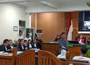 Cerita Dipukuli Saat Ditangkap, Saksi Menangis Dalam Sidang PK Saka Tatal