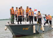 Pimpin Patroli Perairan, Kapolres Brebes Ingatkan Keselamatan Nelayan Saat Beraktifitas