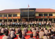 Kapolresta Cirebon Berikan Arahan kepada Bhabinkamtibmas