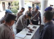 Wakapolres Cirebon kota Periksa Puluhan Hp Personel dalam Operasi Gaktiblin