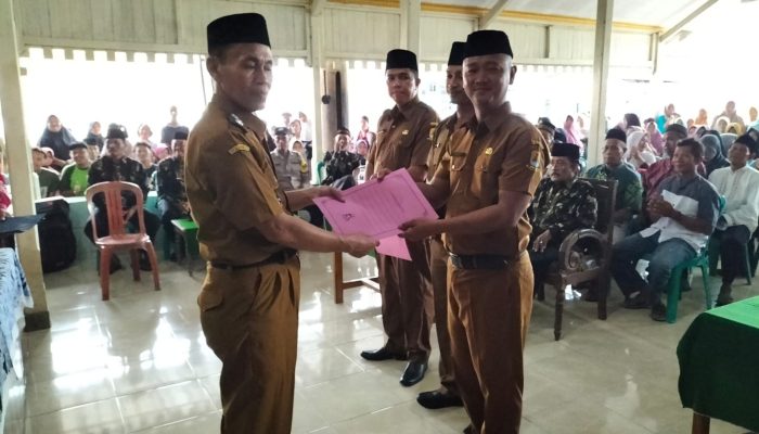 Pendamping PKH yang Merangkap Jabatan Sebagai Perangkat Desa Menjadi Sorotan