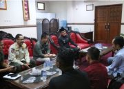 Pj Bupati Cirebon Terima Audiensi Serikat Buruh, Bahas Mekanisme Penetapan Upah Minimum 2025