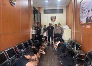 Respon Cepat, Polisi di Majalengka Amankan Senjata Tajam dan 12 Orang dari Kelompok Yang Diduga Merupakan Geng Motor