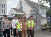 Pramuka Saka Bhayangkara Kwarcab Brebes melaksanakan pengamanan Karya Bhakti Pramuka Nataru 2024-2025