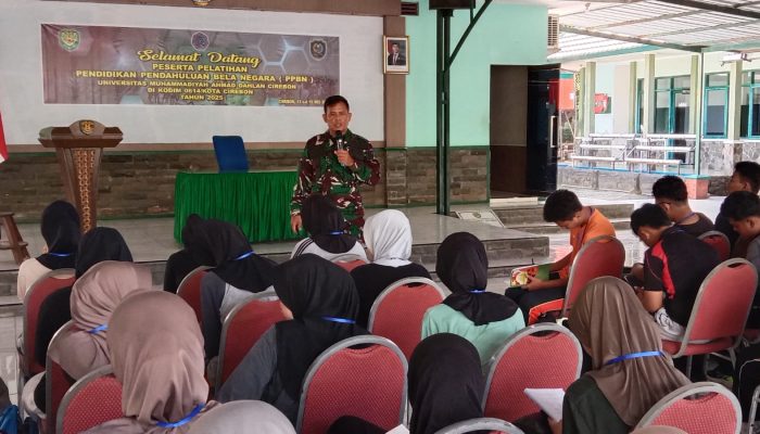 Mahasiswa UMADA Cirebon Terima Materi Bela Negara dan Wawasan Kebangsaan di Makodim 0614 / Kota Cirebon