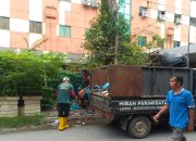 Respon Cepat Team Dinas Lingkungan Hidup Kota Batam dalam Mengatasi Sampah Liar di Travel Hotel Batam Jodoh