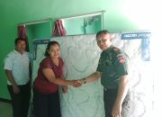 Danramil Pecangaan Bersama Perangkat Desa Berikan Bantuan Springbed dan Dompet Peduli untuk Warga RTLH