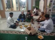 Serka Rosyadi, Babinsa Desa Sumber Kidul Kecamatan Babakan Koramil 0620-05/Babakan, melaksanakan kegiatan Komunikasi Sosial