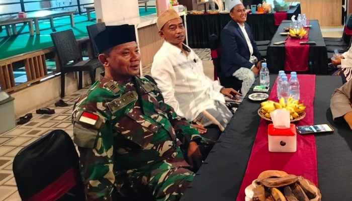 Harmoni Doa di Tepi Kolam: Danramil 07/Bangsri Hadiri Pengajian Akbar Anniversary Andina Swimming Pool