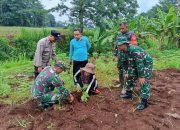 Bhakti Teritorial TNI PRIMA, Babinsa dan Forkopimcam Batealit Gelar Kerja Bakti dan Penanaman Pohon