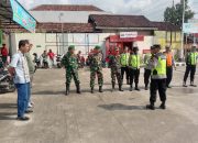 Pengamanan Humanis Koramil 04/Pecangaan Iringi Perjalanan Buruh Jepara ke Semarang