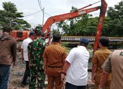 Dandim 0614/Kota Cirebon dan Wali Kota Cirebon Tinjau Pengerukan Kali Sukalila untuk Penataan Ruang Publik