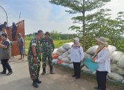 Kodim 0614/Kota Cirebon Bersama Bulog Laksanakan Sergab di Kelurahan Larangan