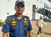 Penumpang Memadati Pelabuhan Bintang 99 Batu Ampar Jelang Idulfitri