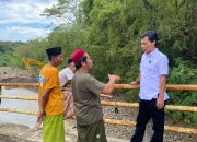 Urai Kendala Medan Curam, Perbaikan Jembatan Lebakngok Terus Dikebut