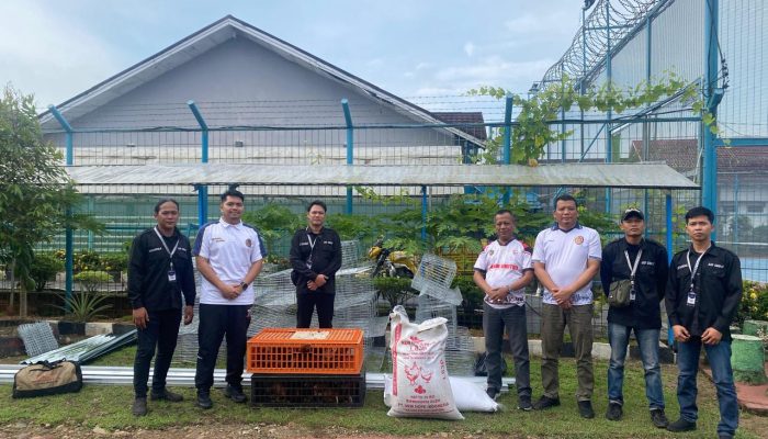Lapas Muara Enim Terima Bantuan Ayam, Kandang, dan Pakan dari PT TEL, Sekaligus Tinjau Lokasi Pengembangan Kandang