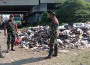 Karya Bakti Jumat Bersih, Koramil 0620-06/Pabuaran Bersama Unsur Forkopimcam Bersihkan Area Bawah Flyover Hulubanteng