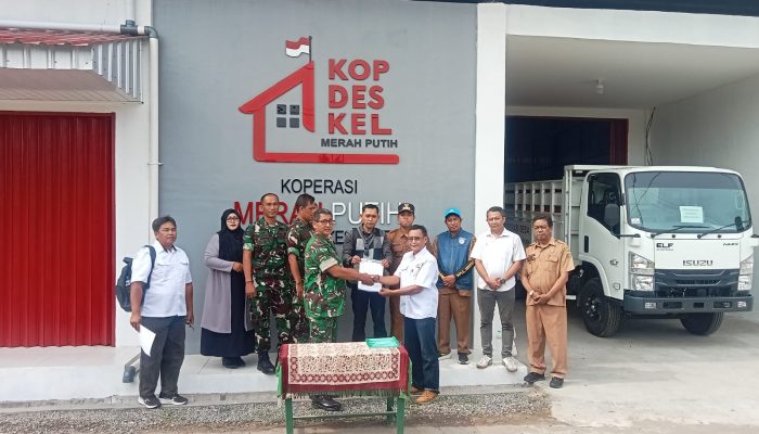 Babinsa Kesenden Hadiri Serah Terima Kendaraan Operasional KDKMP