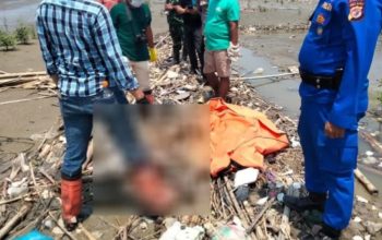 Penemuan Mayat Laki -Laki di Bibir Laut Muara, Respon Cepat Polisi Lakukan Evakuasi dan Identitas