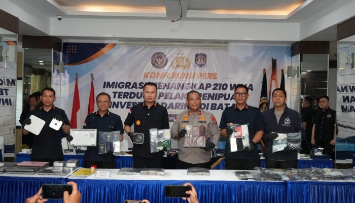 Imigrasi Menangkap 210 WNA Terduga Pelaku Penipuan Investasi Daring di Batam
