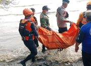 Anak Hanyut di Sungai Kriyan Ditemukan, Babinsa Turut Evakuasi Jenazah di Hari Ketiga Pencarian