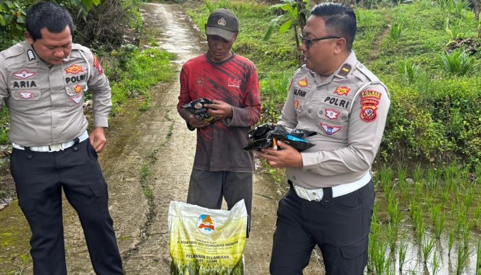 Satlantas Polres Kuningan Salurkan Bantuan Bibit Jagung untuk Dukung Swasembada Pangan Nasional
