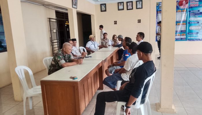 Warga Desa Datar Geram, salah satu warga membendung aliran Sungai untuk keperluan Pribadi Bikin Sawah Kekeringan