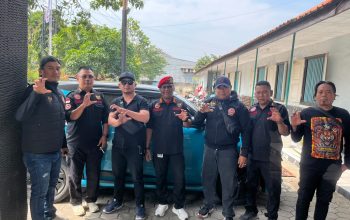 LSM Harimau DPC Brebes Salurkan 115 Nasi Kotak Untuk Lansia Di RPS Klampok Brebes